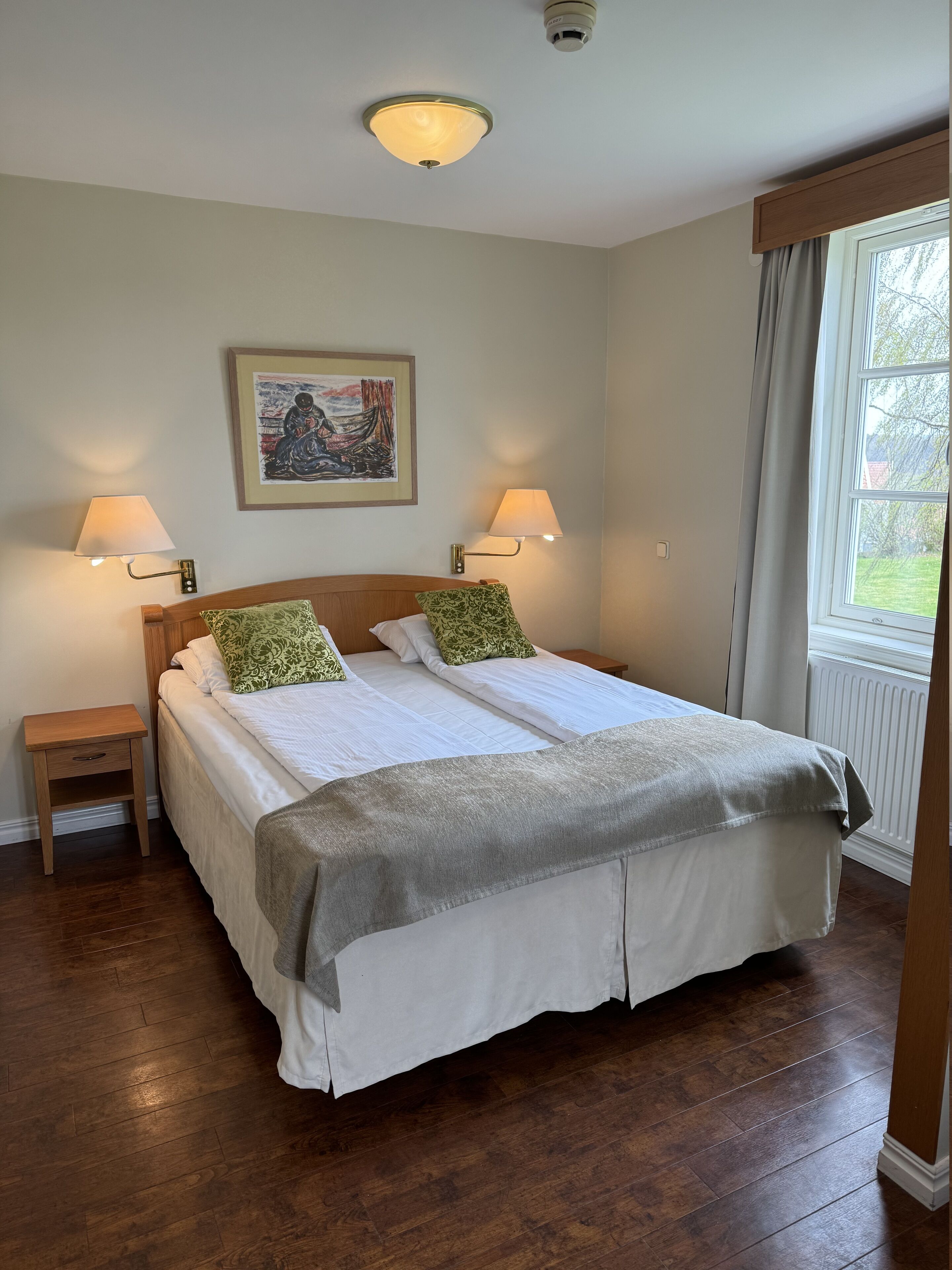 1 bedroom, individually decorated, iron/ironing board, free wifi