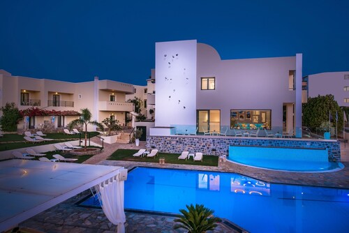 Kristalli Hotel Apartments