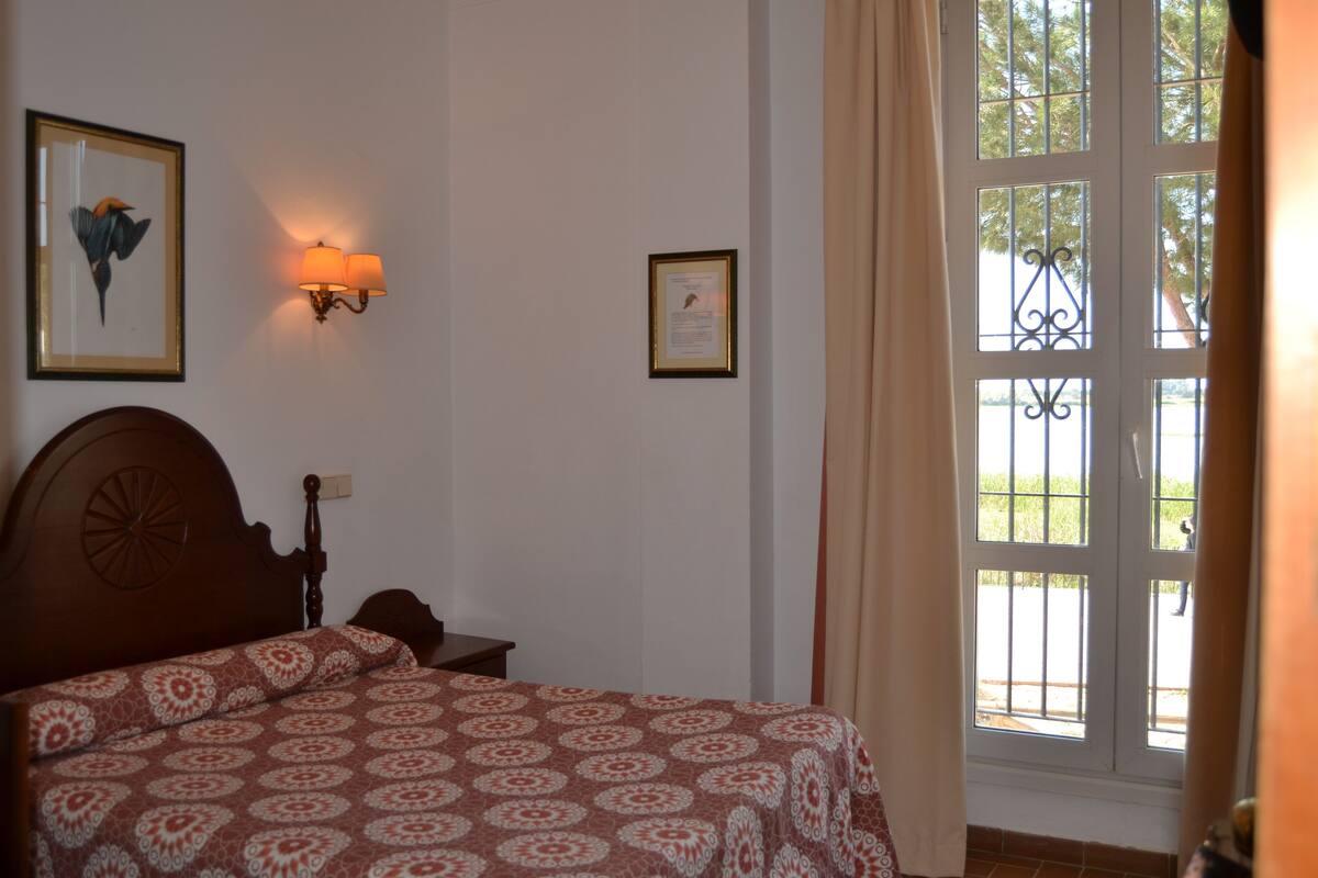 Desk, cribs (free), rollaway beds (surcharge), WiFi (free)
