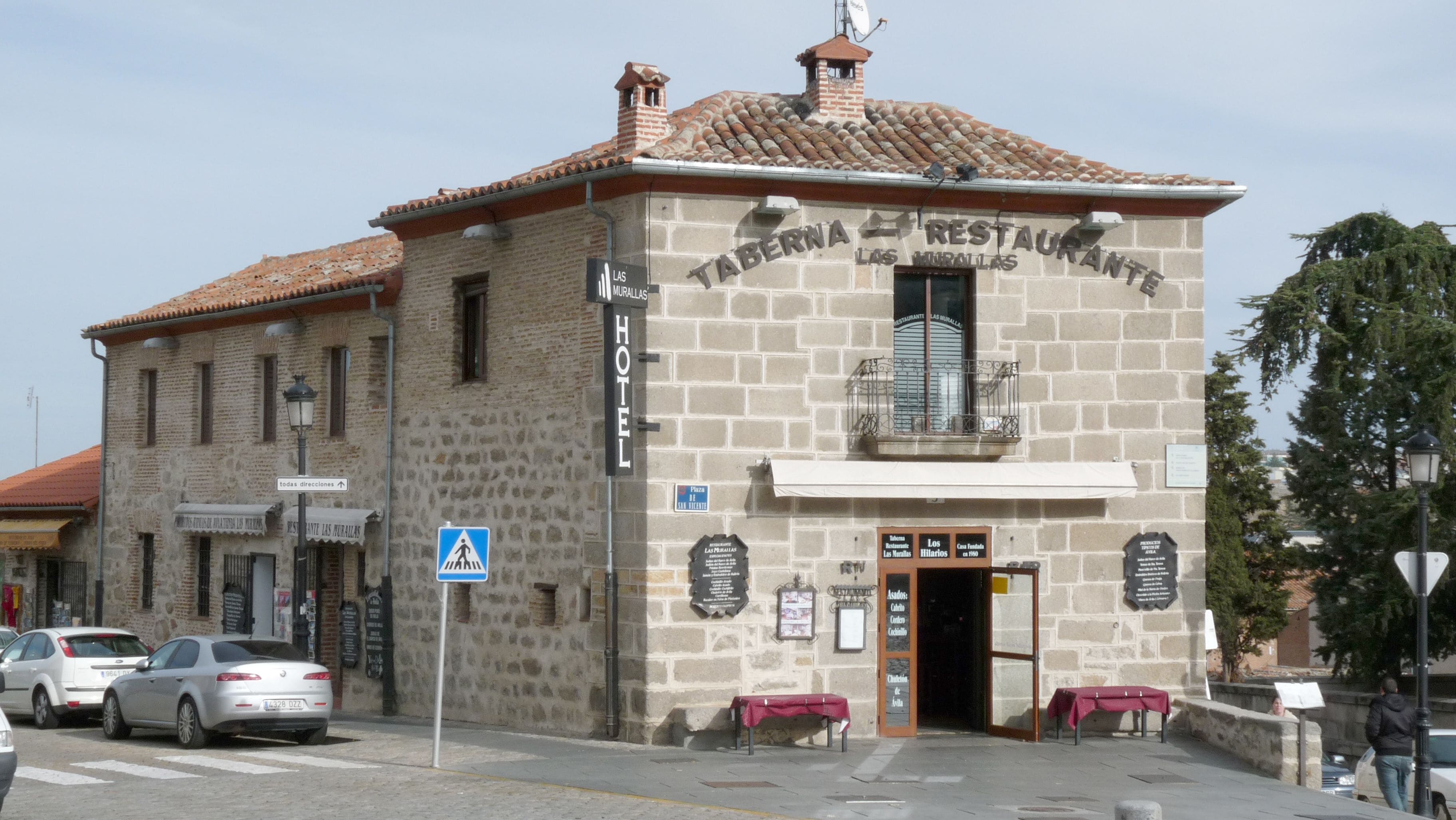 breakfast, lunch, dinner served; local cuisine, garden views