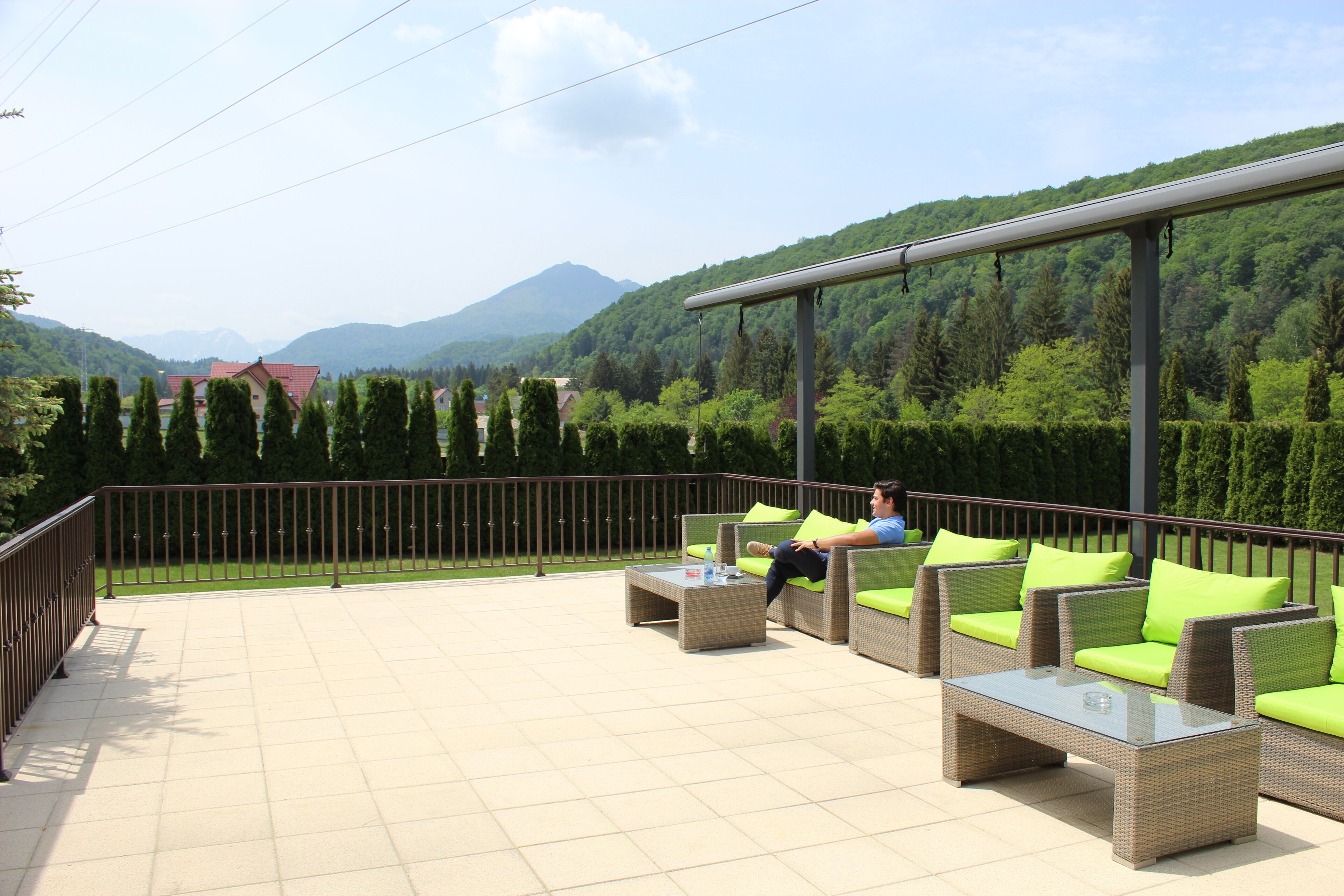 daily continental breakfast for a fee