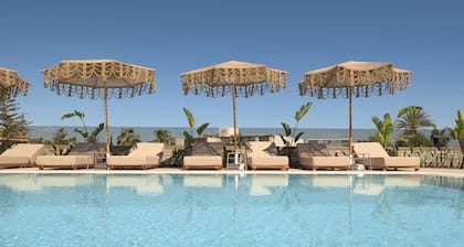 High Beach Hotel