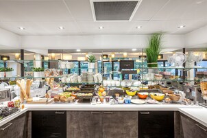 Daily buffet breakfast (EUR 14 per person)
