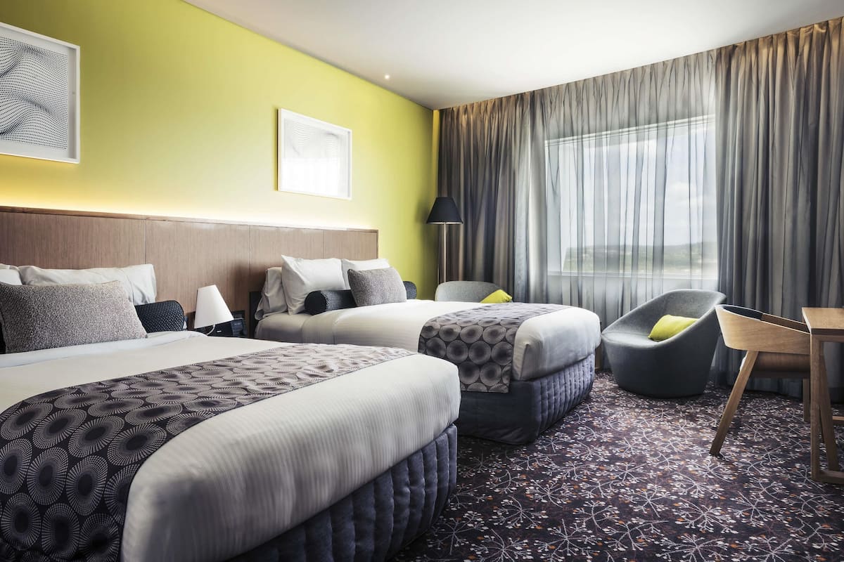 Quarto standard, 2 camas Queen | Roupas de cama de algodão egípcio, roupas de cama premium