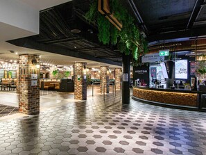 تقديم الإفطار والعشاء