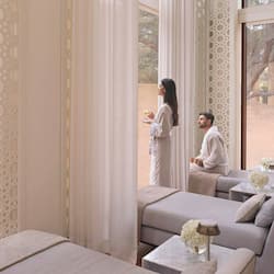 Couples treatment rooms, sauna, hot tub, Turkish bath, body treatments