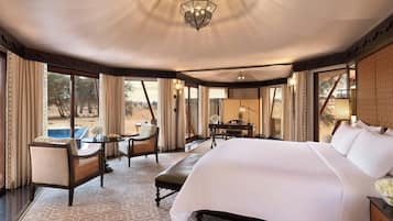 Villa, 1 King Bed with Sofa bed, Non Smoking | Egyptian cotton sheets, premium bedding, down duvets, minibar