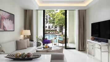 Duplex Cabana Room with Direct Pool Access ( Executive Lounge Benefit ) | Premium bedding, down comforters, free minibar, in-room safe