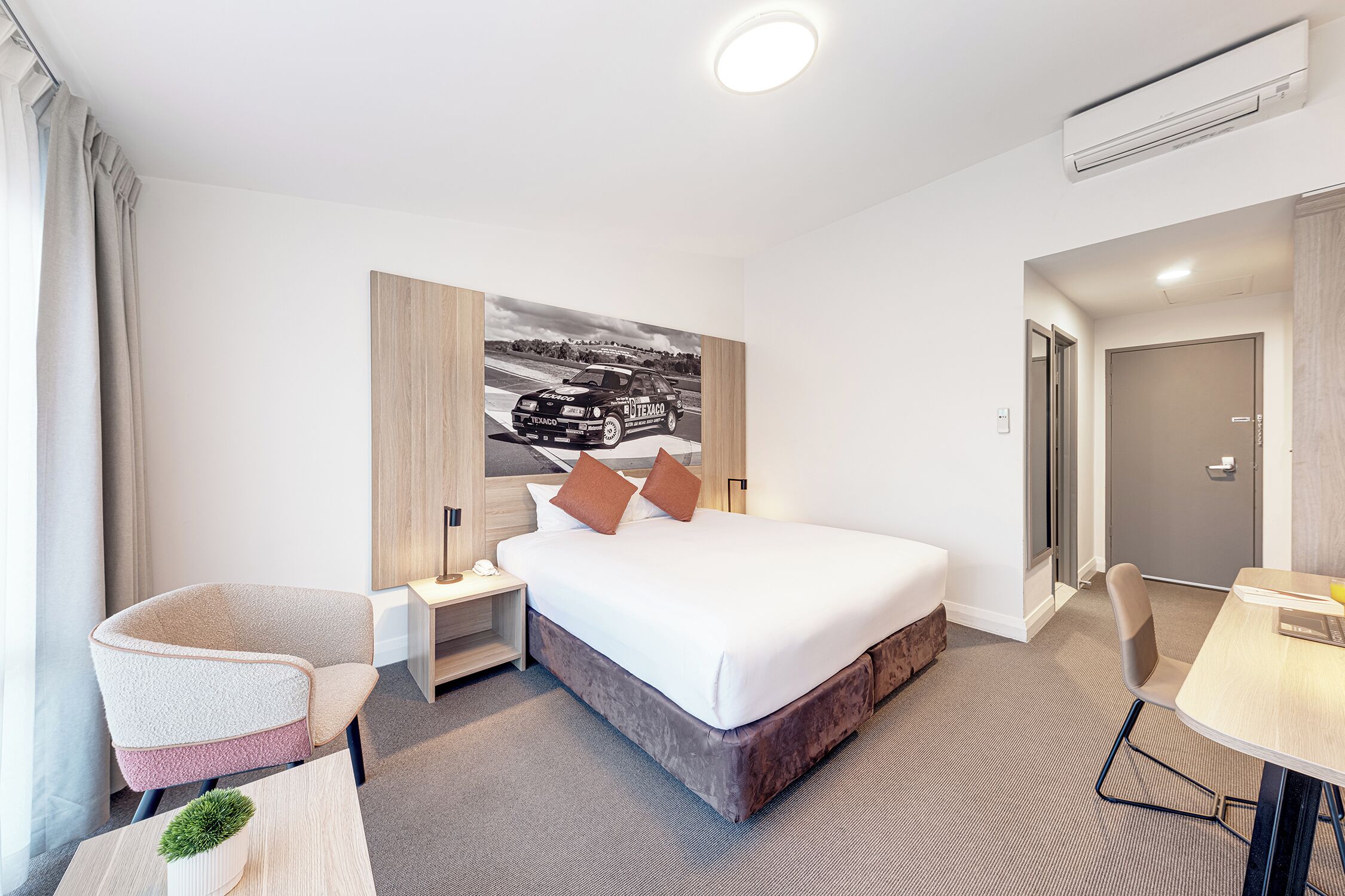 desk, laptop workspace, iron/ironing board, free wifi