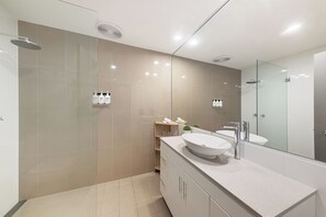 Eco-friendly toiletries, hair dryer, towels