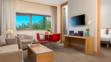 Superior-Suite, 1 Queen-Bett und Schlafsofa | Hochwertige Bettwaren, Minibar, Zimmersafe, Schreibtisch