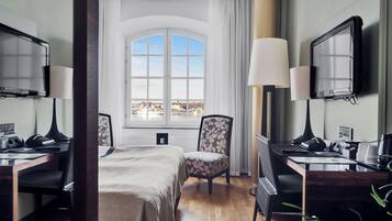 Superior Double or Twin Room, Sea View (Spa not included) | Hypo-allergenic bedding, in-room safe, desk, soundproofing