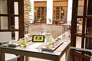 4 restaurants; breakfast, lunch and dinner served  - TUI MAGIC LIFE Fuerteventura (Pajara)