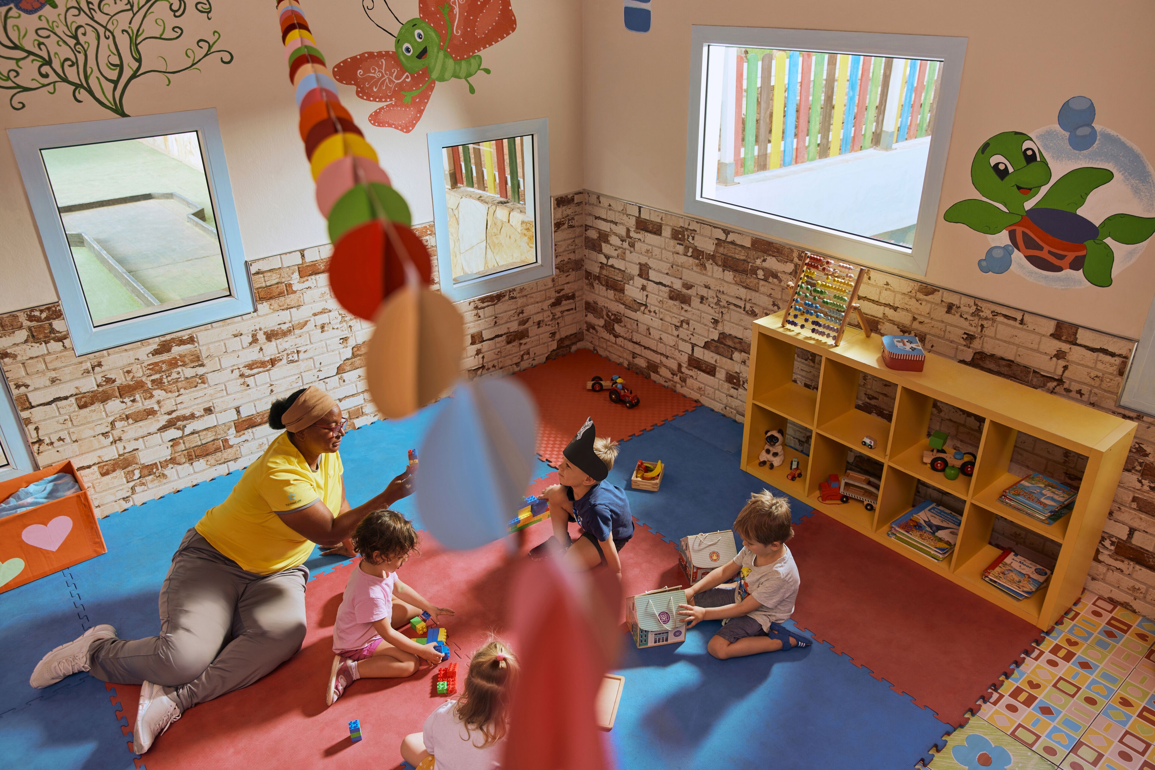 children’s play area – indoor