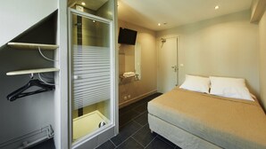 In-room safe, desk, soundproofing, cribs (surcharge) - Montmartre Clignancourt (Paris)