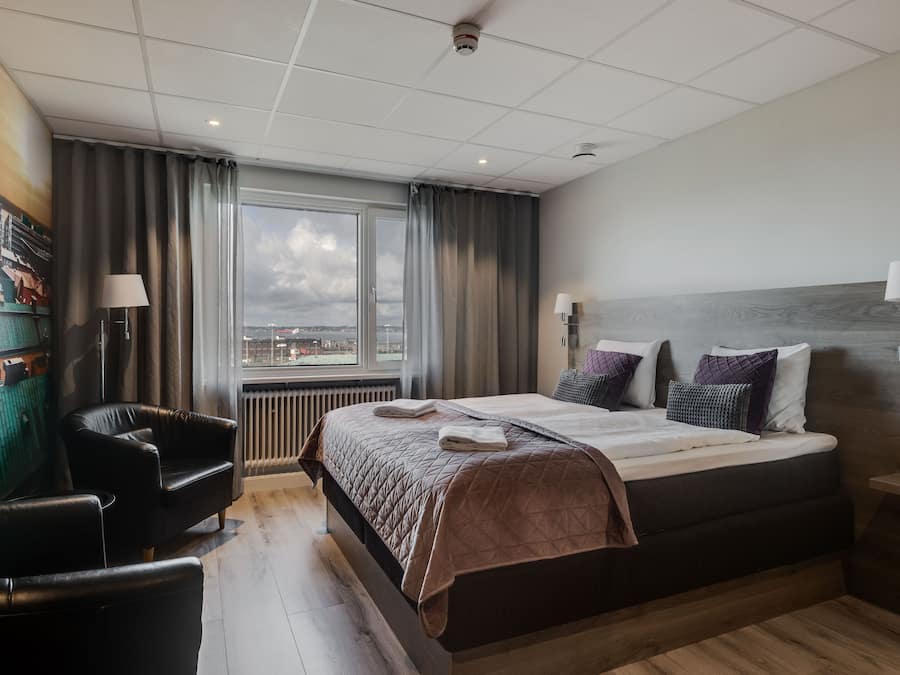Camera Standard con letto matrimoniale o 2 letti singoli, bagno condiviso | Biancheria da letto di alta qualità, materassi a doppio strato