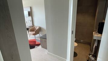 Deluxe Double or Twin Room | Premium bedding, pillowtop beds, individually decorated