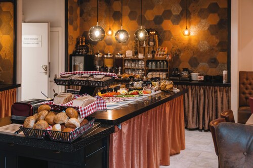 Dream – Luxury Hostel