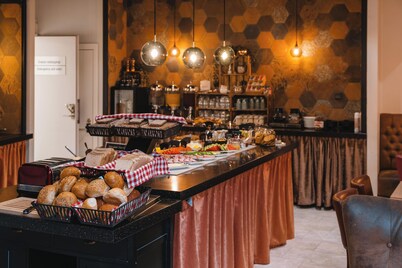 Dream – Luxury Hostel