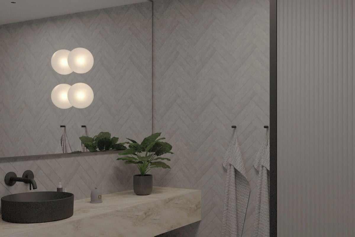 Ducha, secador de pelo y toallas