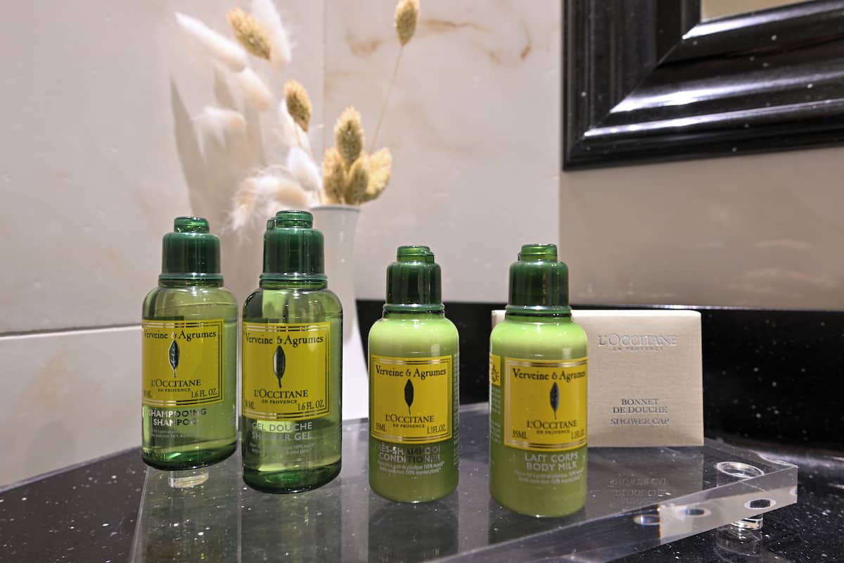 superior room, canal view | bathroom | separate bathtub and shower, designer toiletries, hair dryer, towels