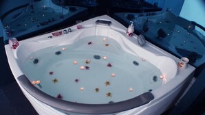 Bain à remous intérieur