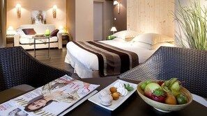 Comfort Double Room | In-room safe, cribs (free), rollaway beds (surcharge), WiFi (free) - Hob Fort Du Pré (Saint-Bonnet-le-Froid)