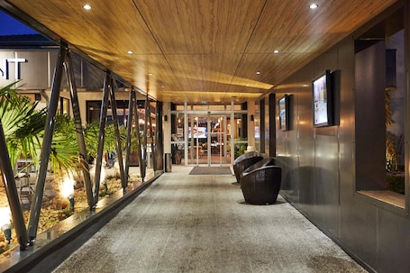 Exterior. Kyriad Clermont Ferrand Nord - Riom