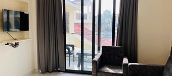 提克羅假日飯店