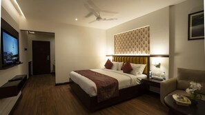 Unclassified image, 3 of 21, button - Time Square - The Landmark Hotel (Hyderabad)