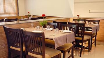 Free buffet breakfast