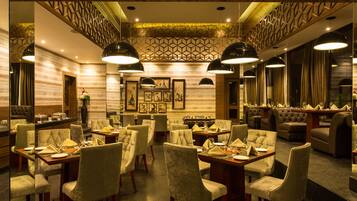 Daily buffet breakfast (INR 375 per person)