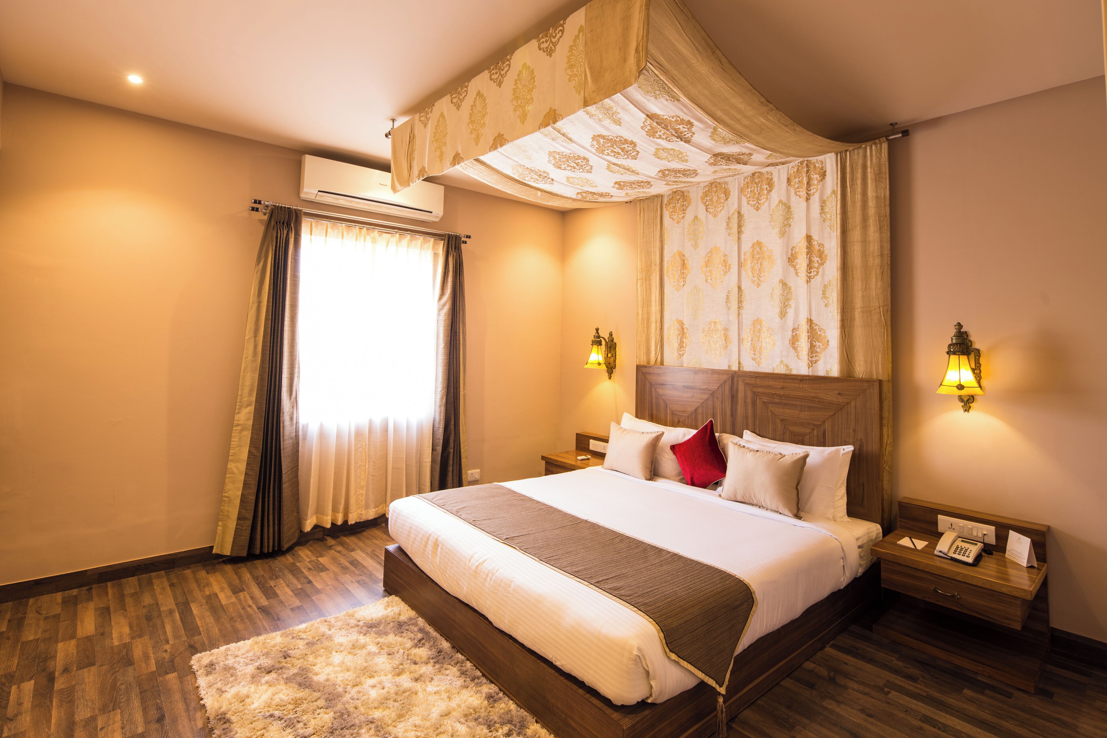 Vesta Suite | Courtyard view