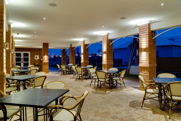 Terrace/patio - Protea Hotel by Marriott Kimberley (Kimberley)