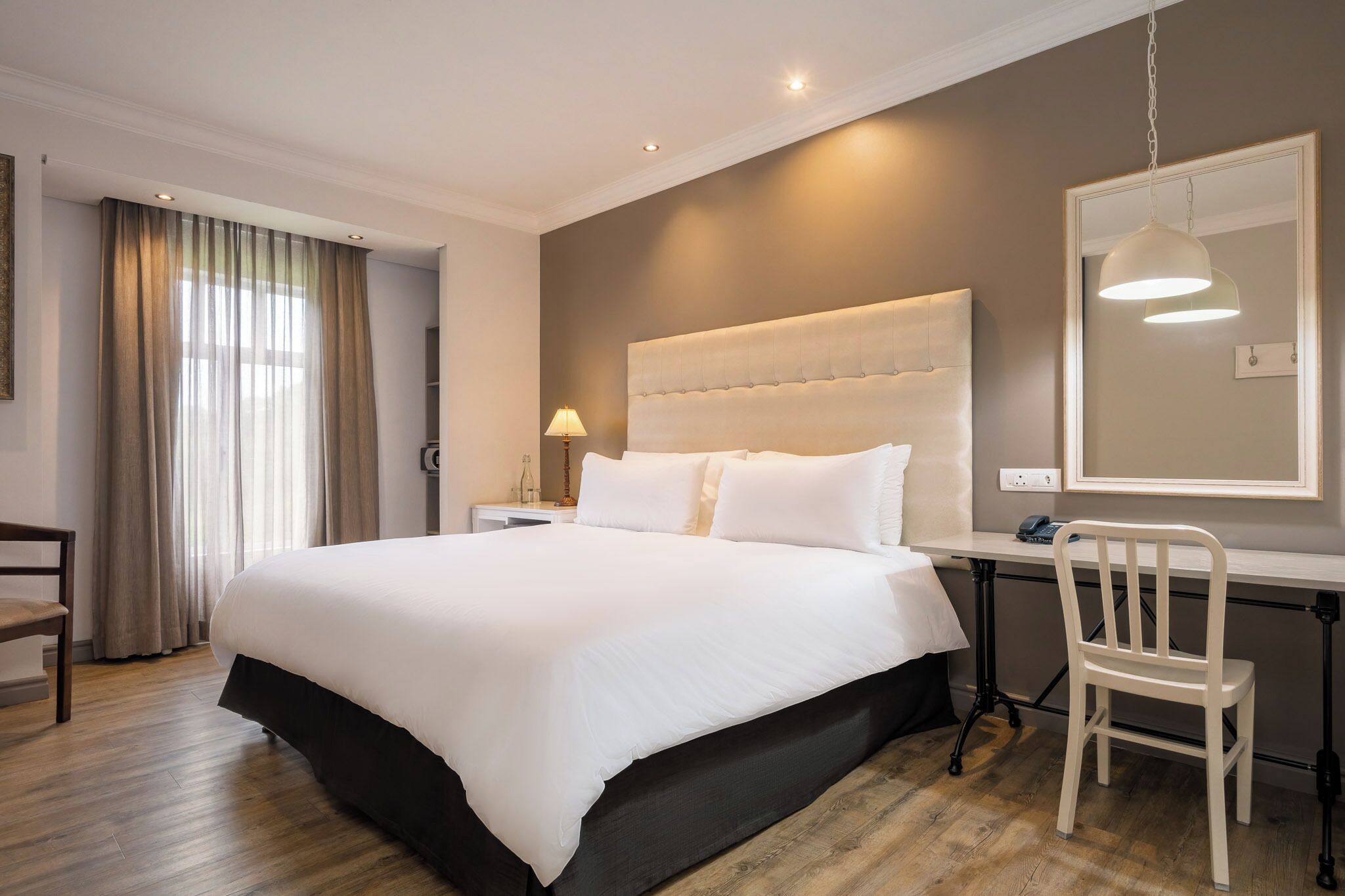 Habitación, 1 cama King size, para no fumadores | Ropa de cama de alta calidad, edredón y camas Select Comfort 
