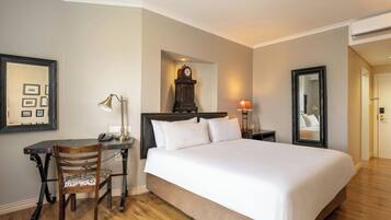 Chambre, 1 trÚs grand lit | Literie de qualité supérieure, couette en duvet d'oie