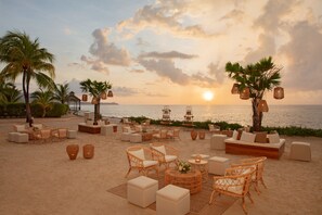 Private beach, white sand, sun-loungers, beach umbrellas