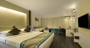 Grande room | 1 bedroom, Egyptian cotton sheets, premium bedding, Select Comfort beds - Sayaji Indore (Indore)