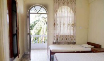 Standard Room (Non AC) | Desk, blackout drapes, bed sheets