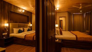 Sunset Family Suite | Premium bedding, memory-foam beds, minibar, individually furnished