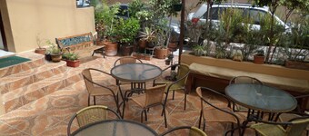 Jhomana Guesthouse