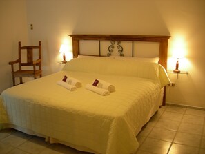 Caja de seguridad en la habitación y decoración personalizada 