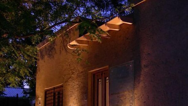 Exterior - Red Wine Club (San Rafael)