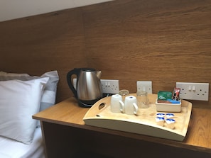 Twin Room (Attic) | Coffee and/or coffee maker