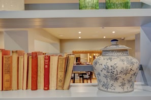 Interior - The Gissons Hotel (Exeter)