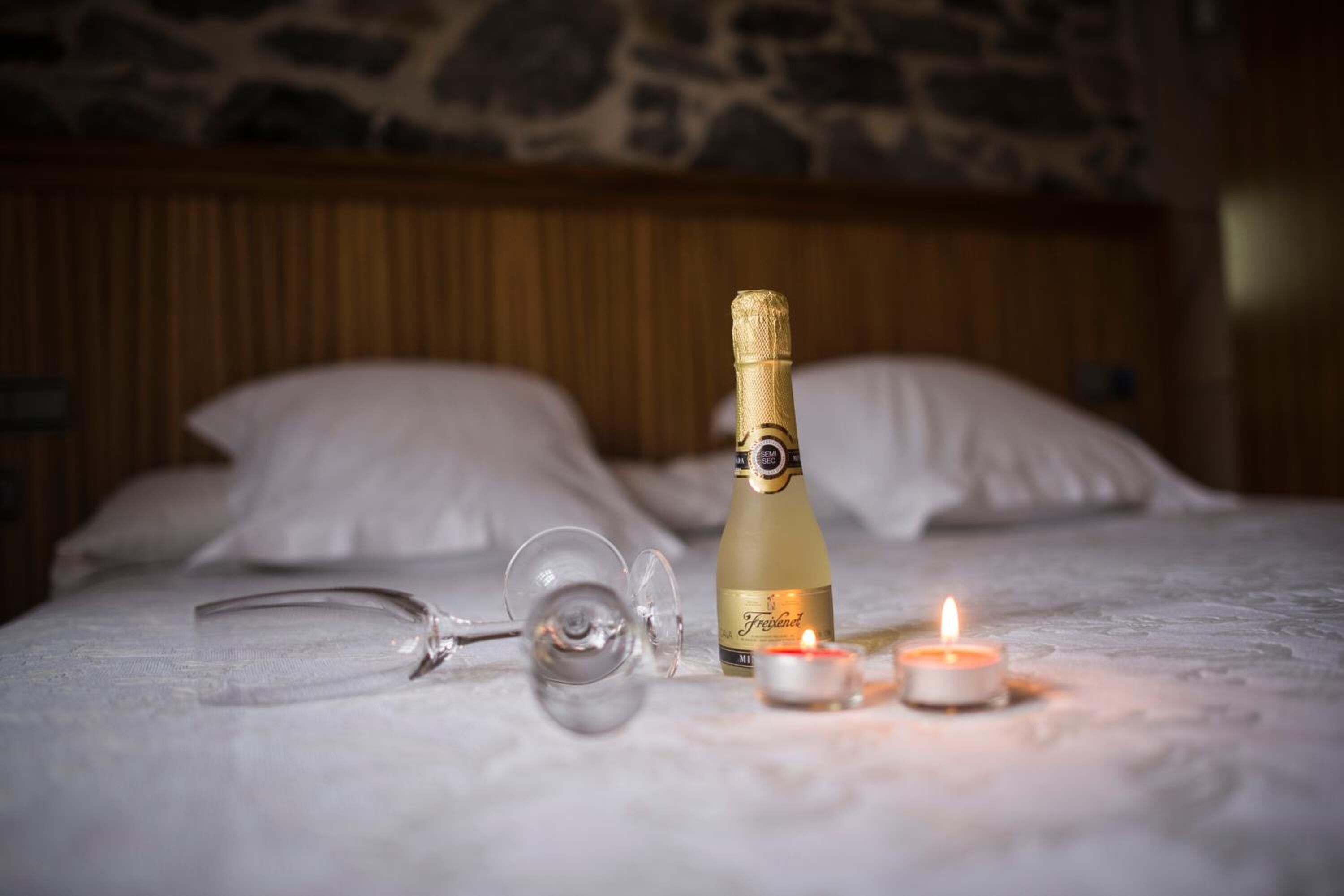 minibar, in-room safe, desk, blackout curtains