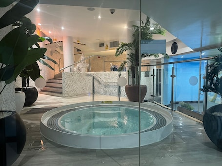 Indoor spa tub. Rafayel on the Left Bank