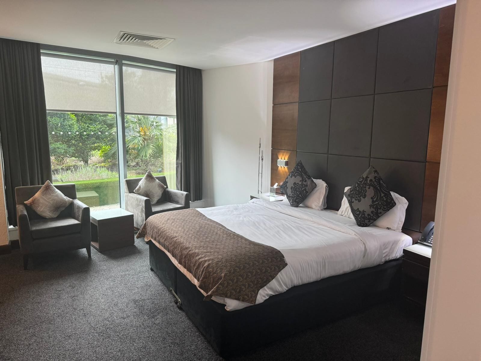 Nile Junior Suite | In-room safe, desk, blackout drapes, soundproofing