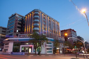Fachada de la propiedad
