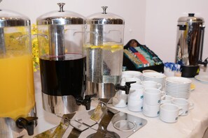 Tägliches inbegriffenes Frühstücksbuffet